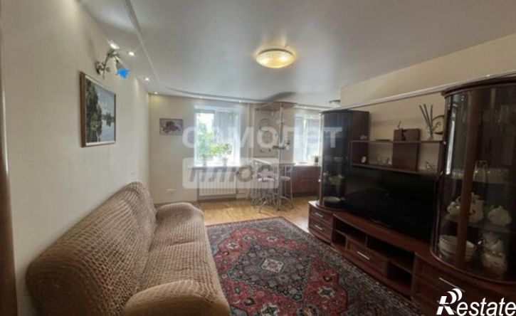 2-комн квартира улица Космонавтов, 5,  д. 5