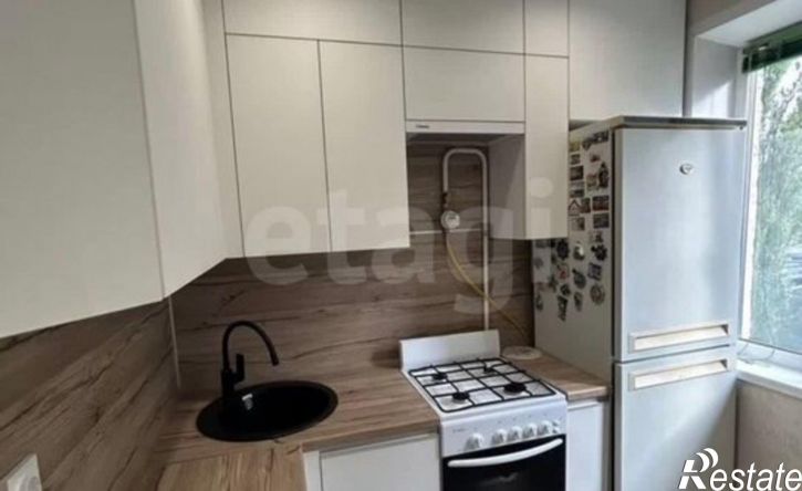 4-комн квартира улица Папина, 15,  д. 15