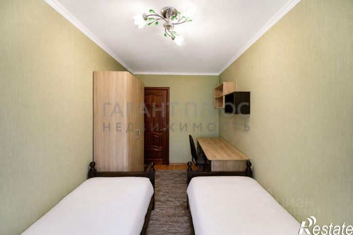 2-комн квартира улица Германа Титова, 9/2,  д. 9/2