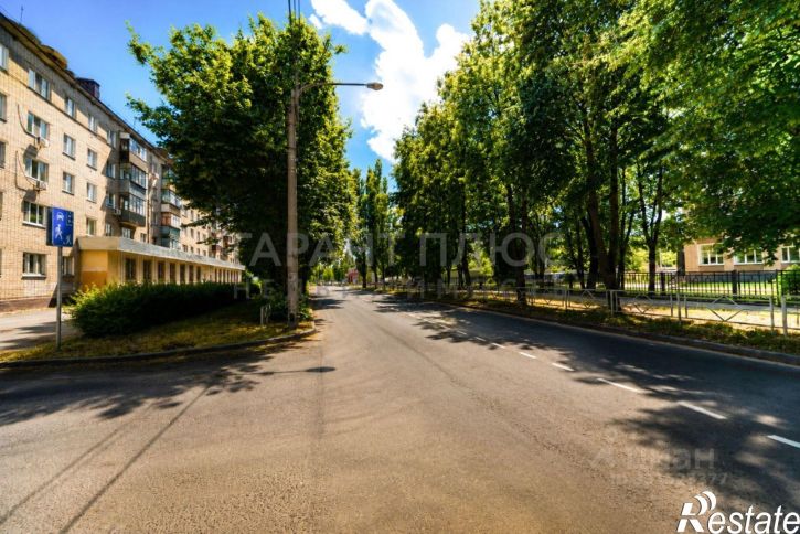 2-комн квартира улица Германа Титова, 9/2,  д. 9/2