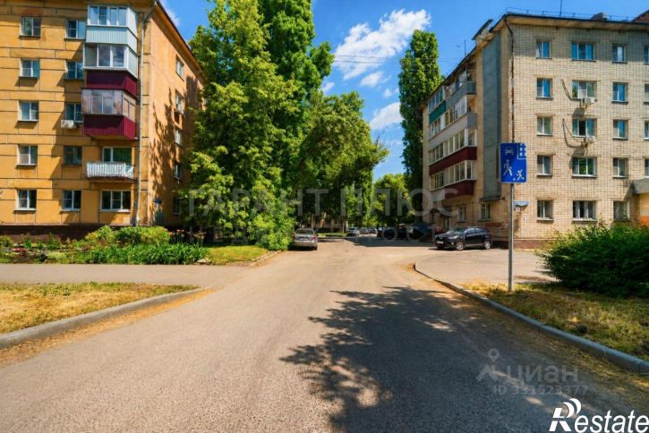 2-комн квартира улица Германа Титова, 9/2,  д. 9/2