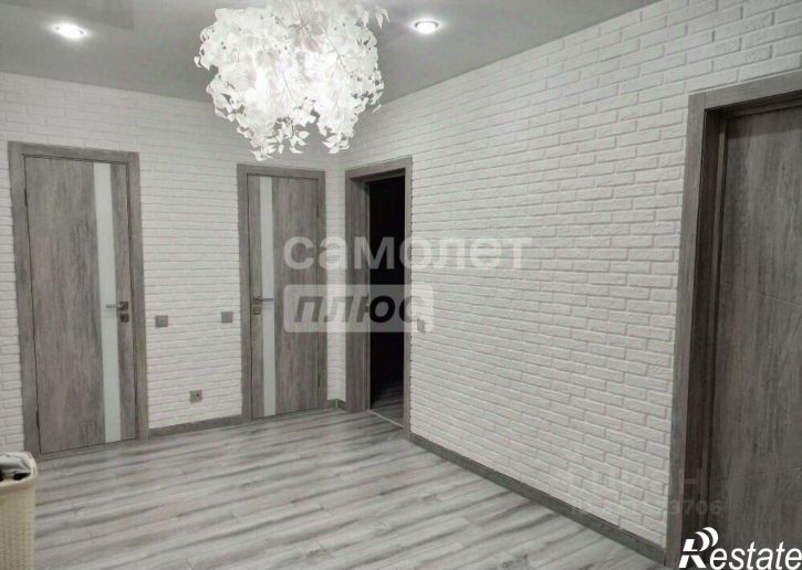 2-комн квартира улица Свиридова, 20 к2,  д. 20 к2