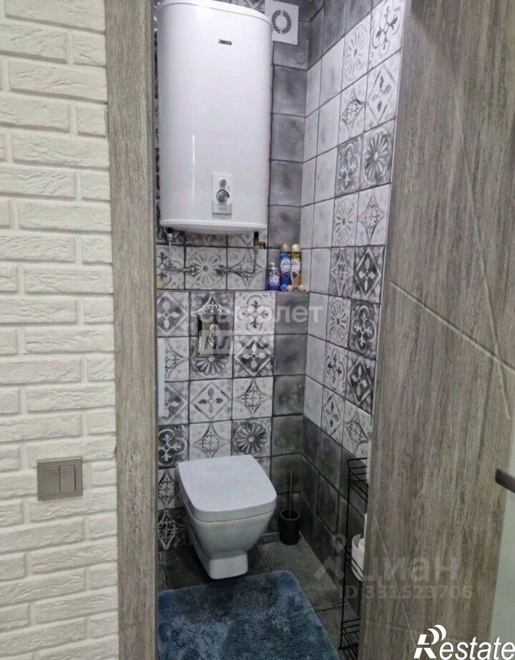 2-комн квартира улица Свиридова, 20 к2,  д. 20 к2