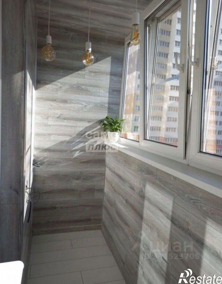 2-комн квартира улица Свиридова, 20 к2,  д. 20 к2
