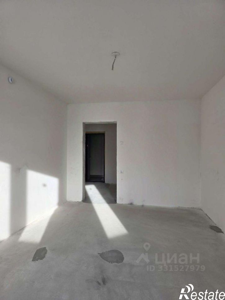 3-комн квартира улица Василия Саунина, 1,  д. 1
