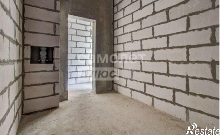 3-комн квартира улица Нестерова, 9,  д. 9