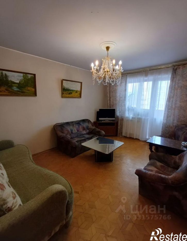 3-комн квартира ул Космонавтов, 5/3,  д. 5/3