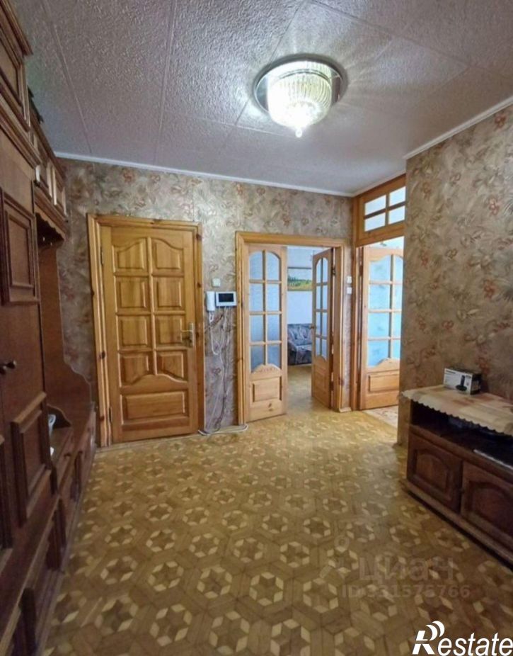 3-комн квартира ул Космонавтов, 5/3,  д. 5/3