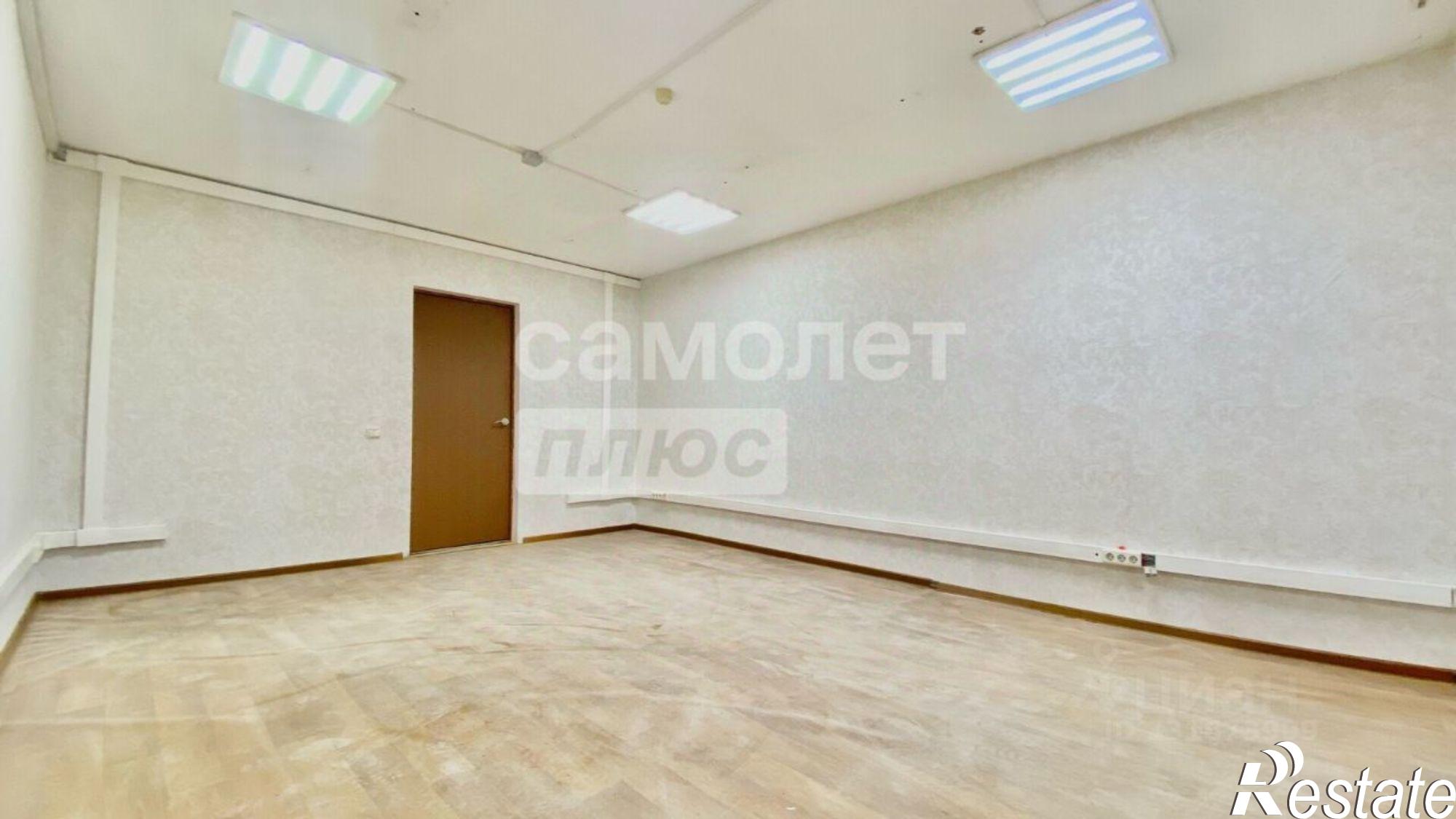 Сдать офис, помещение под офис за 9 902 рублей на ул Крылова, 63а
