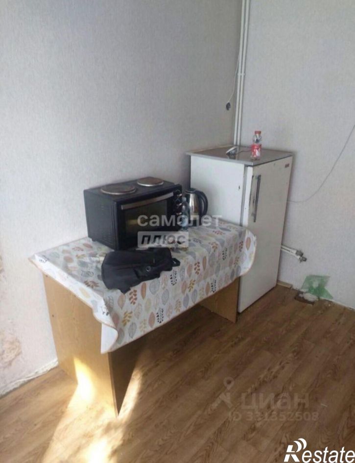 Комната Осенний пр-д, 14,  д. 14