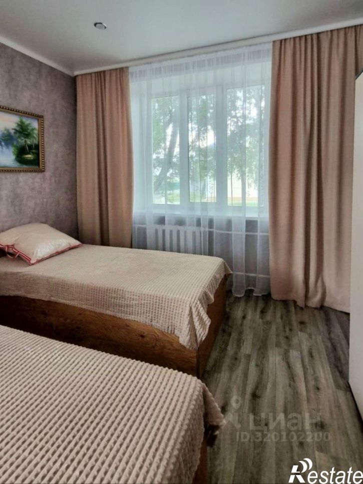 3-комн квартира ул Невского, 1,  д. 1