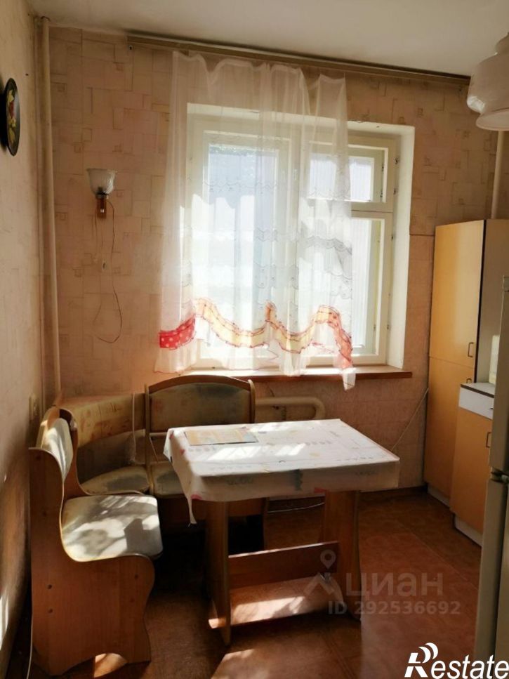 2-комн квартира пр-кт Имени 60-летия СССР, 3,  д. 3