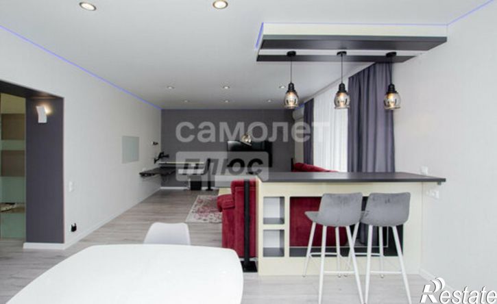 3-комн квартира ул Шерстобитова С.М., 22,  д. 22