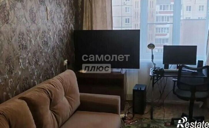 2-комн квартира пр-кт Имени 60-летия СССР, 15,  д. 15