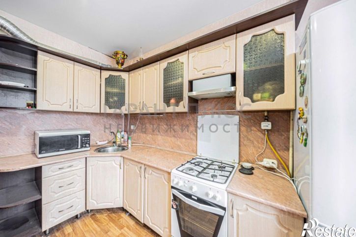 3-комн квартира ул Катукова, 30,  д. 30