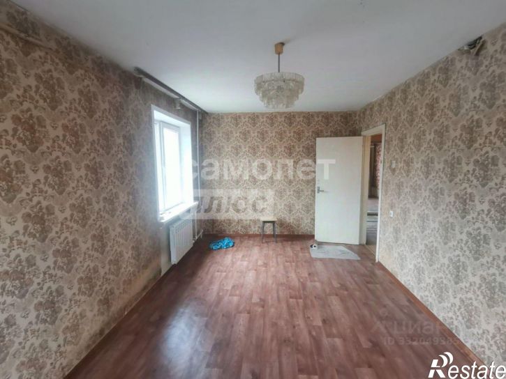 3-комн квартира ул Космонавтов, 49/5,  д. 49/5