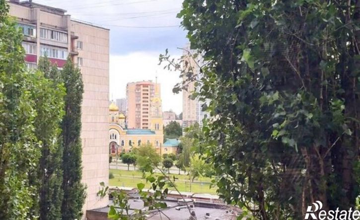 2-комн квартира мкр 15-й, 10,  д. 10