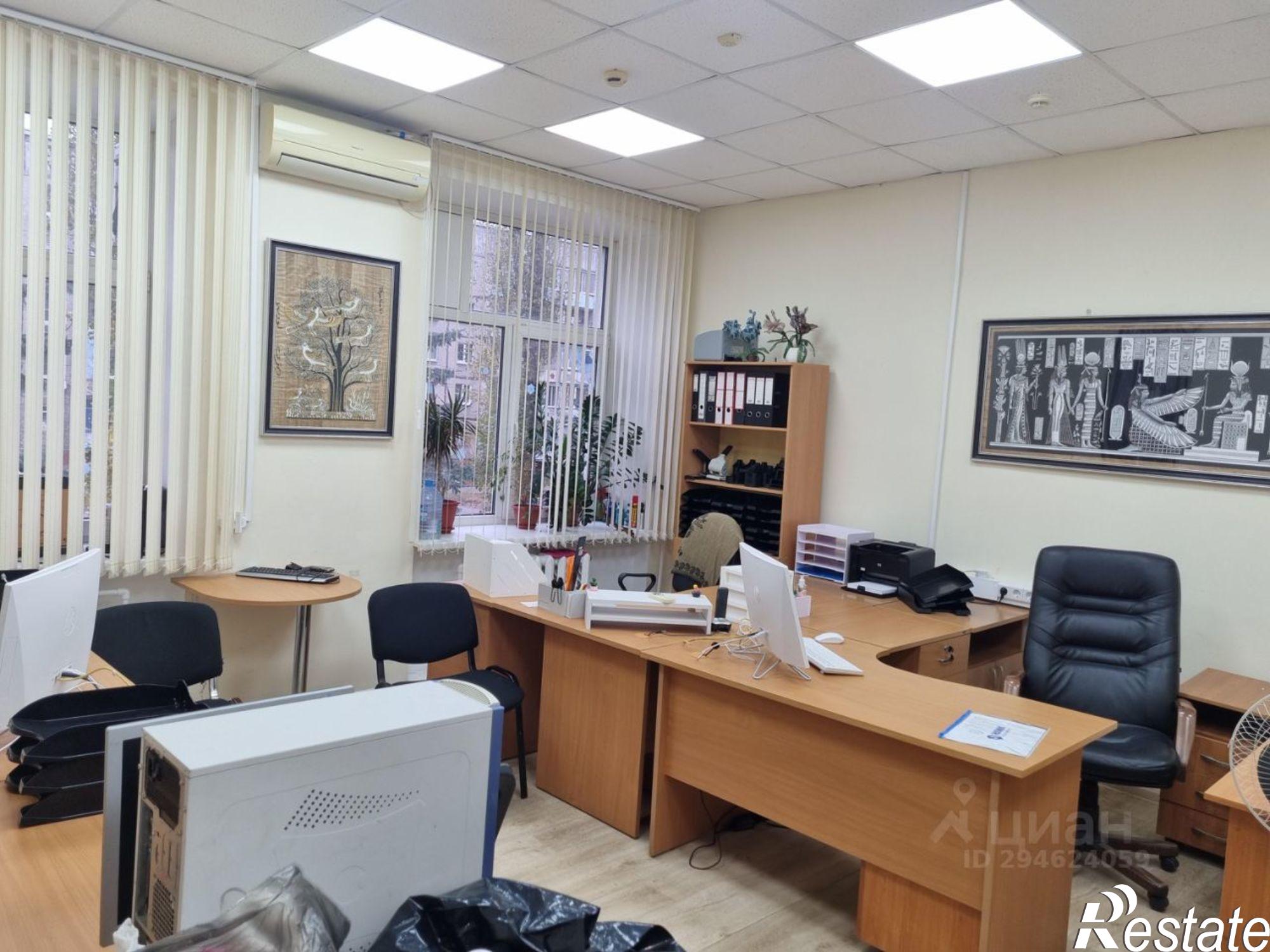 Купить офис, помещение под офис за 11 000 000 рублей на ул З.Космодемьянской, 1а