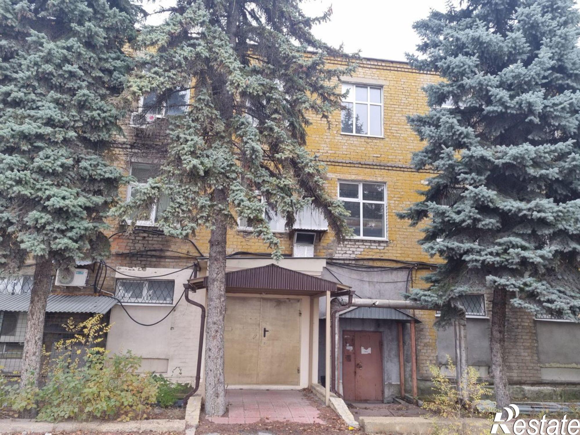 Купить офис, помещение под офис за 11 000 000 рублей на ул З.Космодемьянской, 1а