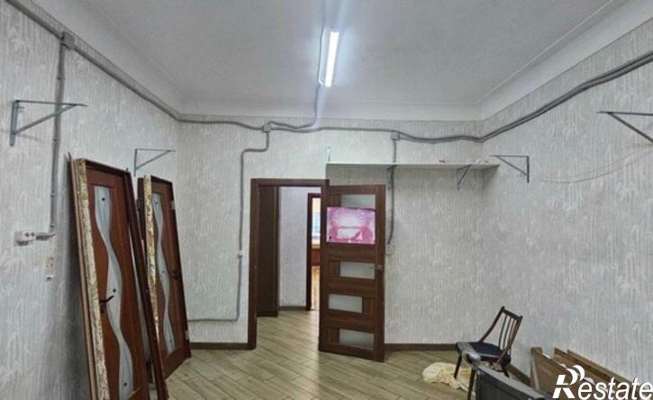 4-комн квартира ул И.Г. Гришина, 4,  д. 4