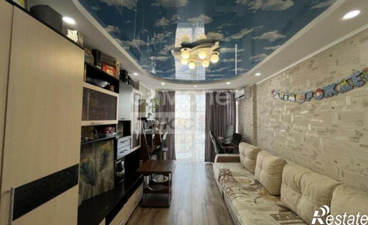 3-комн квартира ул Свиридова И.В., 10,  д. 10