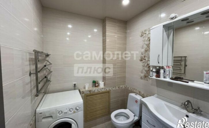 3-комн квартира ул Свиридова И.В., 10,  д. 10