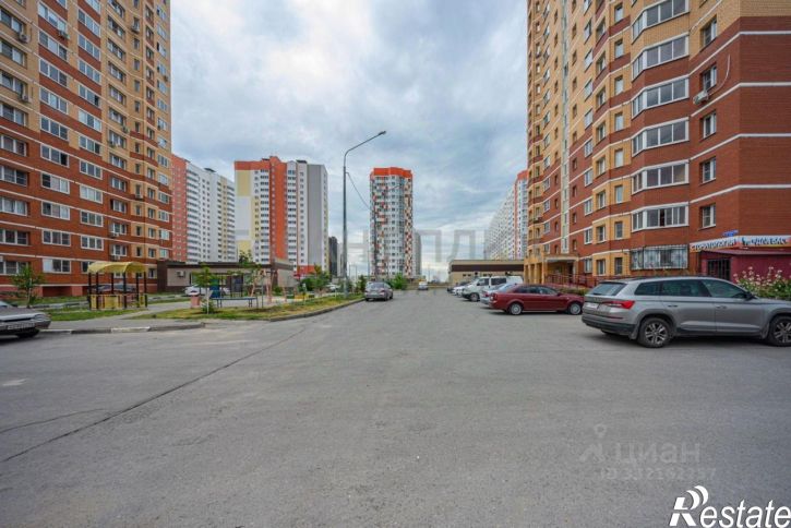 1-комн квартира улица Свиридова, 13,  д. 13