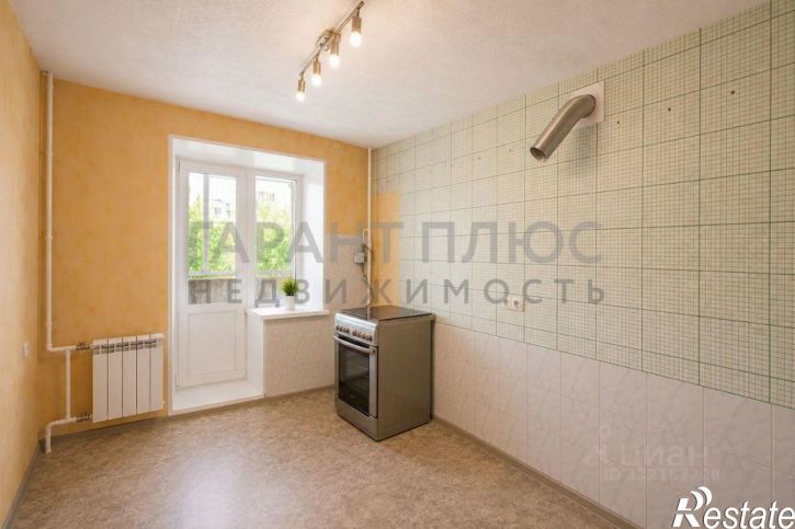 3-комн квартира ул 8 Марта, 3,  д. 3