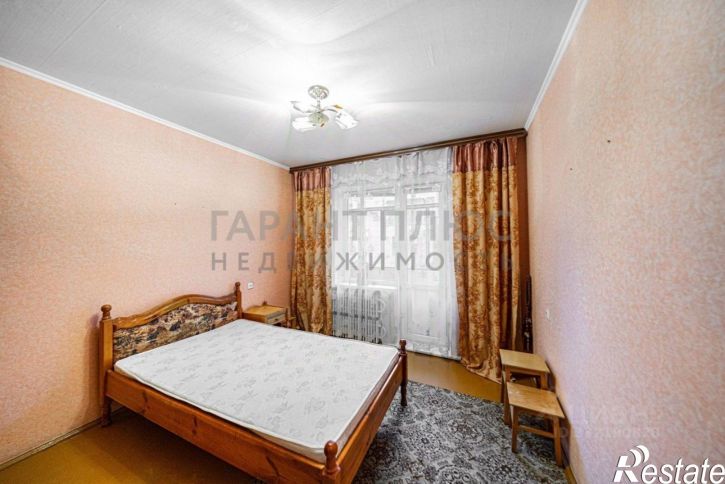 2-комн квартира пр-кт Имени 60-летия СССР, 2,  д. 2