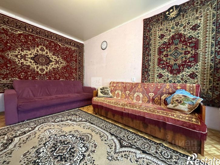 3-комн квартира пр-кт Имени 60-летия СССР, 10,  д. 10