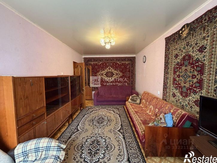 3-комн квартира пр-кт Имени 60-летия СССР, 10,  д. 10