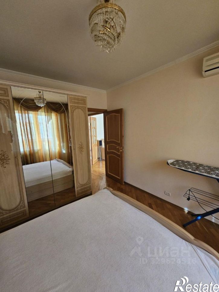 2-комн квартира мкр 15-й, 37,  д. 37