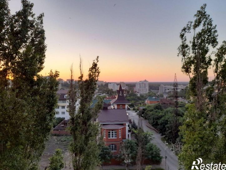 4-комн квартира ул М.Горького, 13,  д. 13