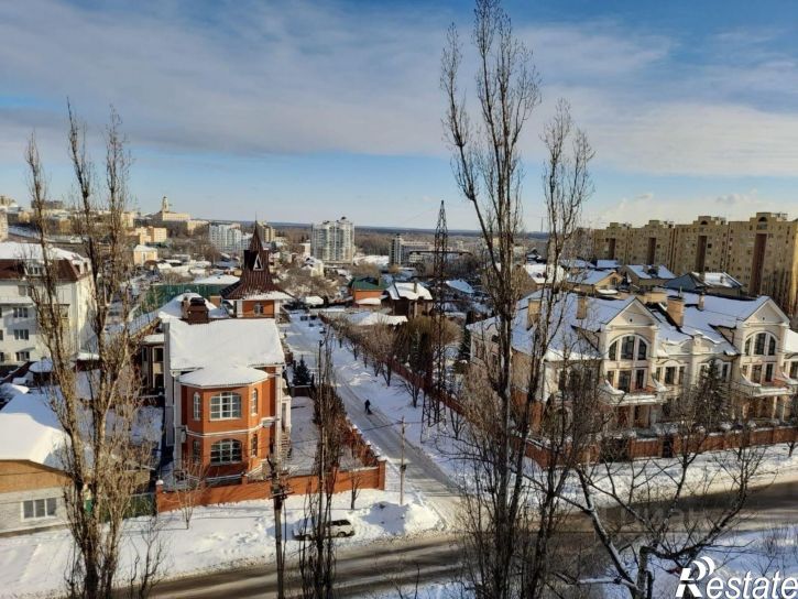 4-комн квартира ул М.Горького, 13,  д. 13
