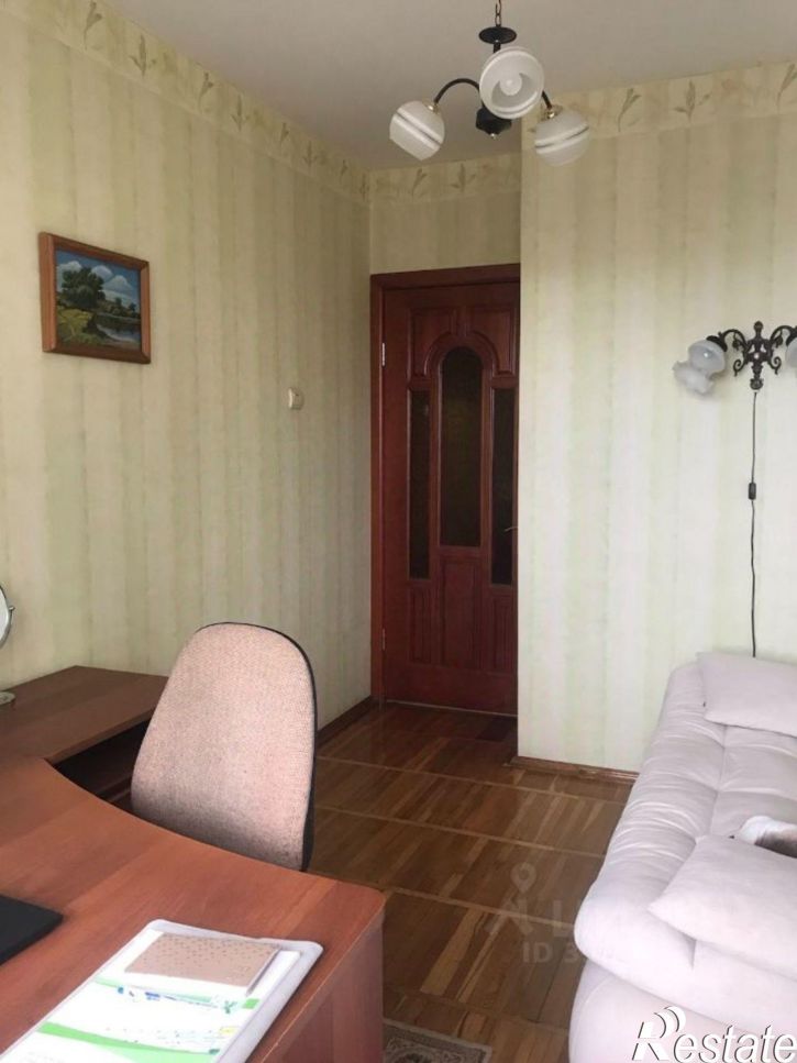 4-комн квартира ул М.Горького, 13,  д. 13