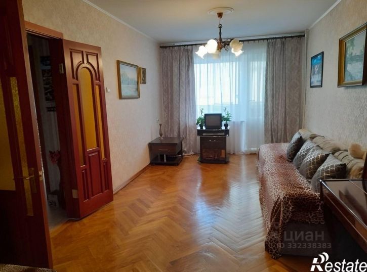 4-комн квартира ул М.Горького, 13,  д. 13