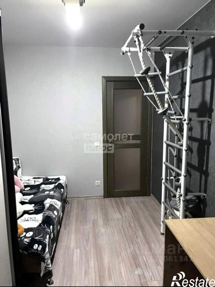 3-комн квартира ул Звездная, 4/3,  д. 4/3