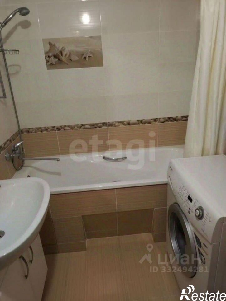 2-комн квартира ул Шерстобитова С.М., 10,  д. 10