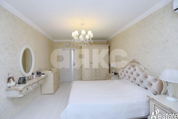 3-комн квартира ул Свиридова И.В., 17,  д. 17