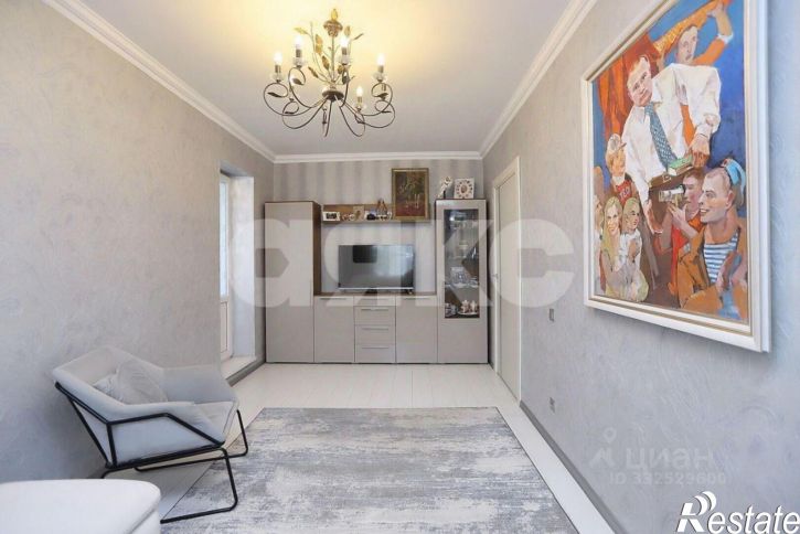 3-комн квартира ул Свиридова И.В., 17,  д. 17