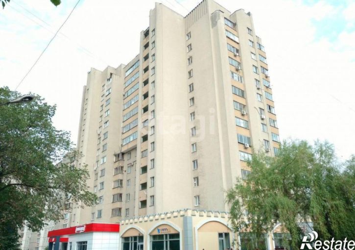 4-комн квартира пр-кт Победы, 93А,  д. 93А
