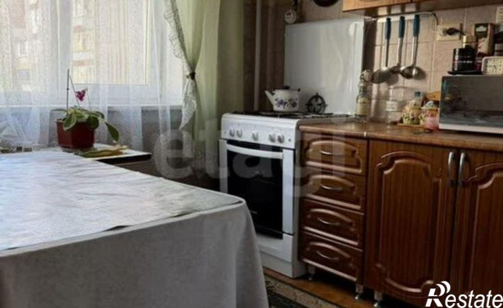 3-комн квартира пр-кт Имени 60-летия СССР, 3,  д. 3