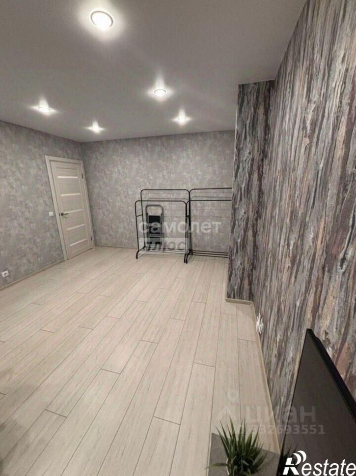 3-комн квартира ул Леонтия Кривенкова, 35,  д. 35