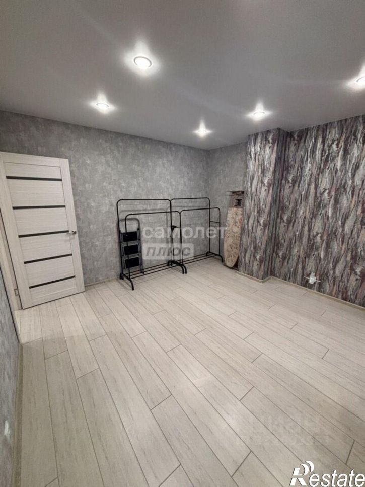 3-комн квартира ул Леонтия Кривенкова, 35,  д. 35