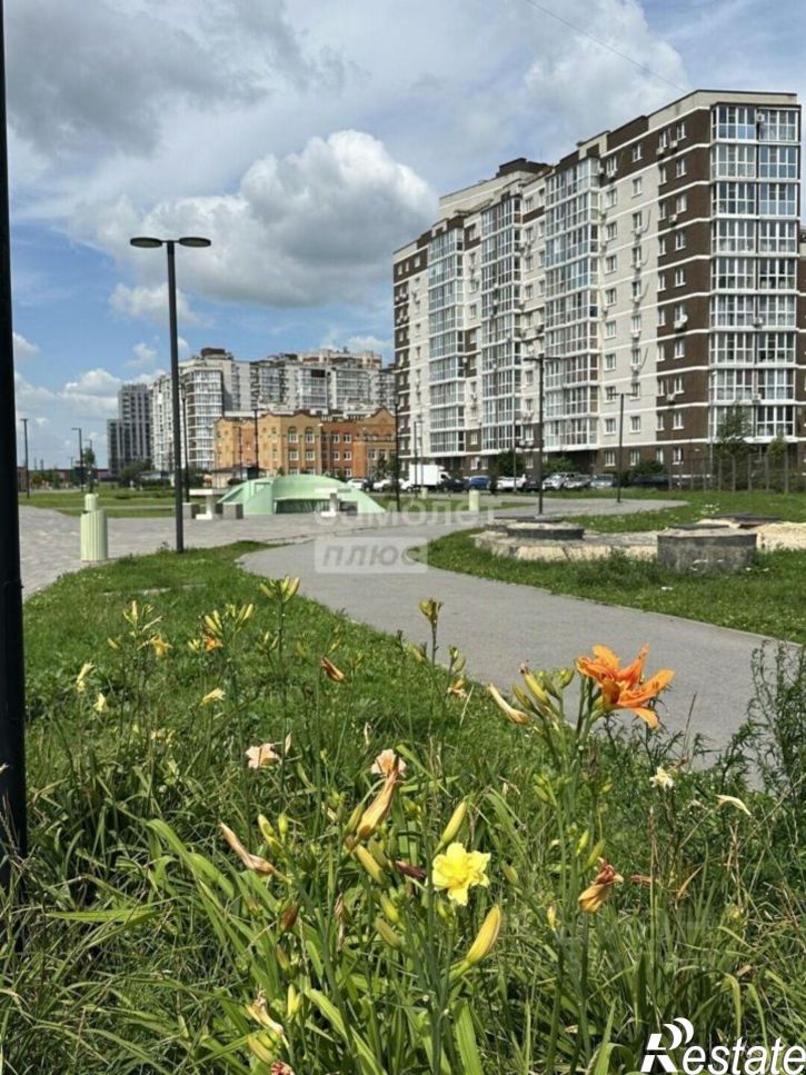 3-комн квартира ул Свиридова И.В., 12,  д. 12