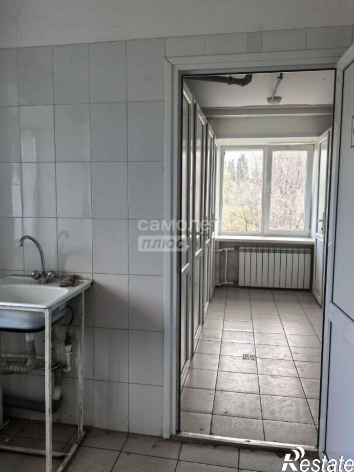 Комната пл Мира, 1а,  д. 1а