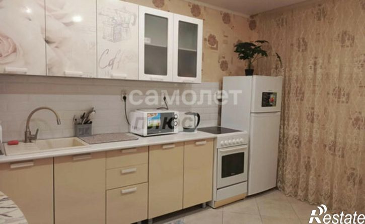 2-комн квартира ул Свиридова И.В., 14,  д. 14