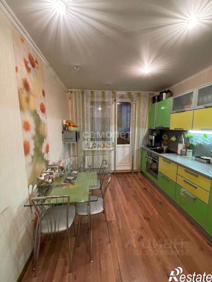 2-комн квартира ул Лутова, 8,  д. 8