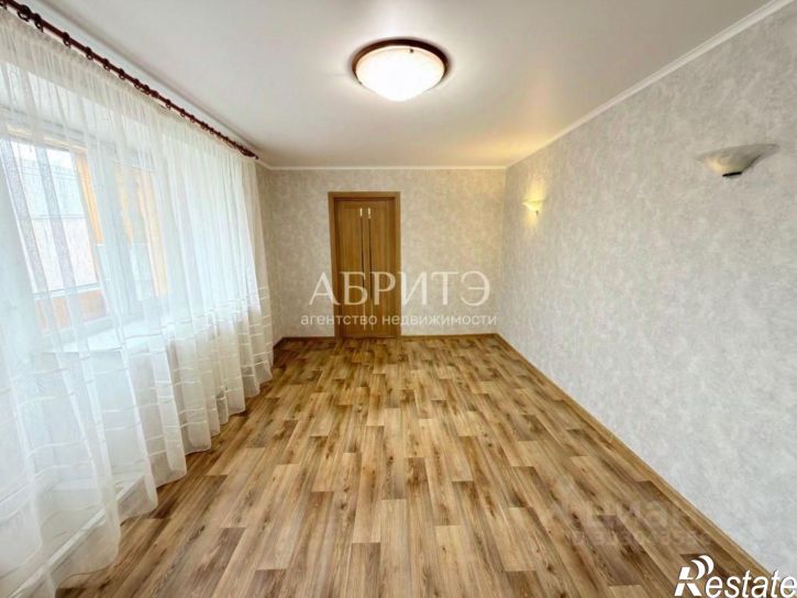 3-комн квартира ул Космонавтов, 23,  д. 23