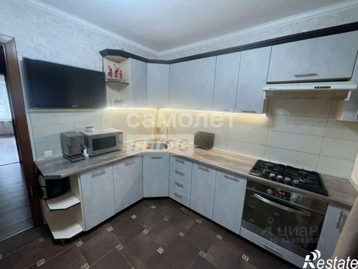 2-комн квартира ул 50 лет НЛМК, 23,  д. 23